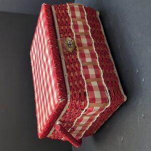 VGT,Red/White Woven/Whicker Checkered Sewing Basket .